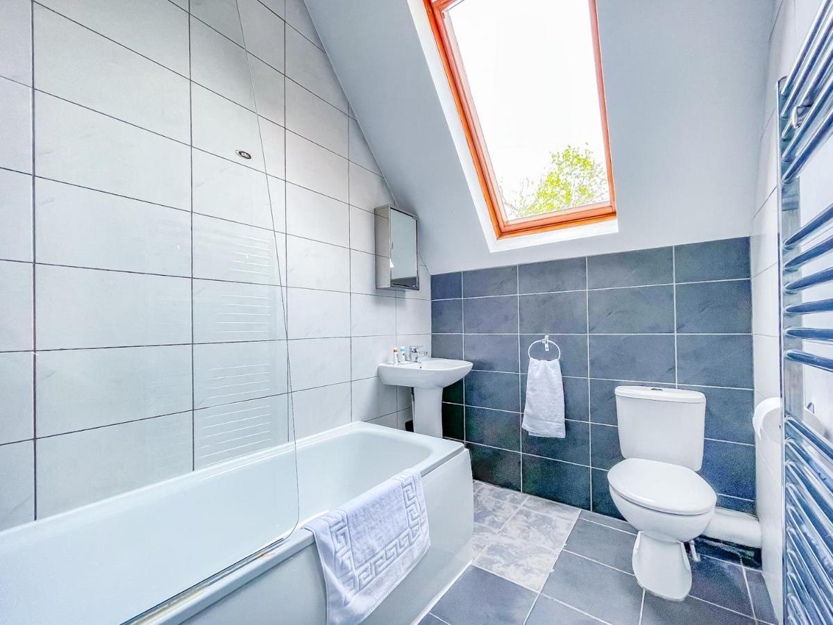 *Rg9Bc* For Your Most Relaxed & Cosy Stay + Free Parking + Free Fast Wifi * Лидс Экстерьер фото